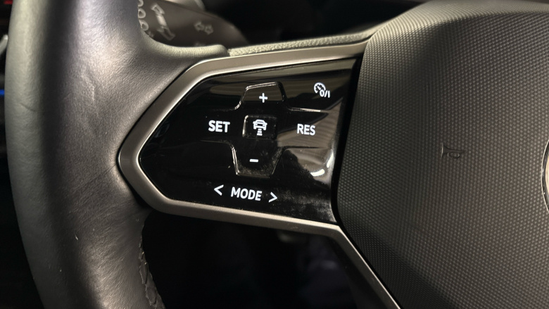 Volkswagen ID.4 109kW Life Pure 52kWh 5dr Auto Electric Estate